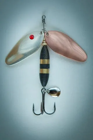 Блесна вращающаяся Profilux Бабочка М4 серебро-медь