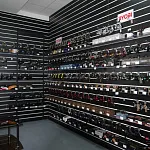 Торговый зал Кайман